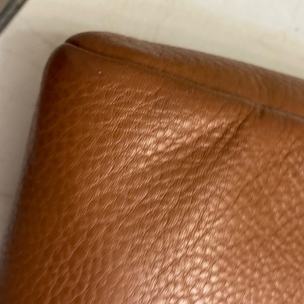 Hobo brown leather crossbody bag - Picture 10 of 11